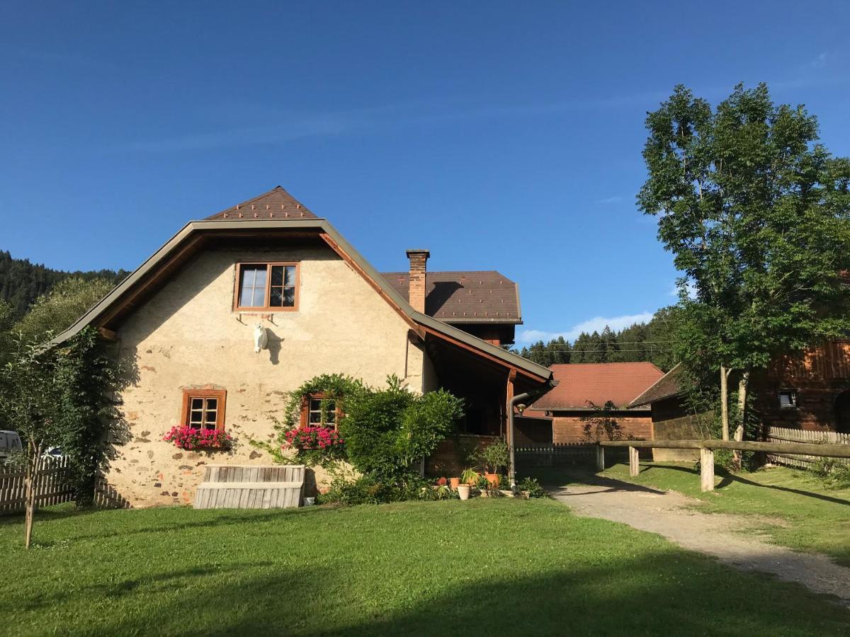 Hotel Dienstl Gut Launsdorf 외부 사진